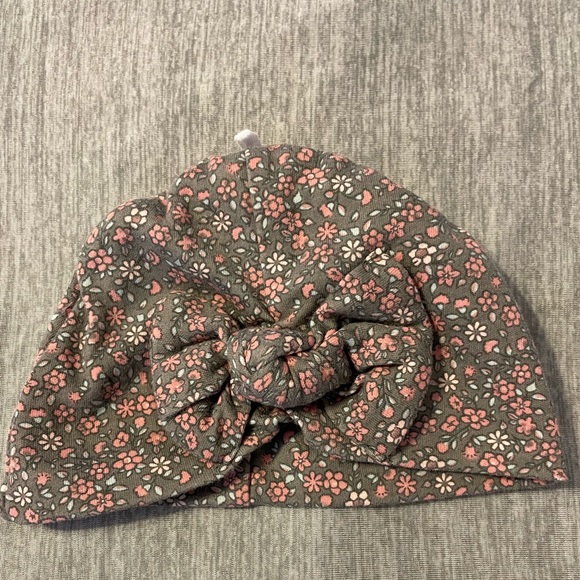 3 baby girls hats - Picture 4 of 7